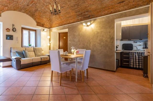 Apartament Il Monastero Castelletto sopra Ticino Zewnętrze zdjęcie